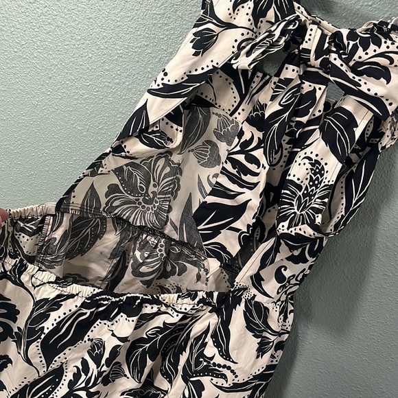 NWOT - Who What Wear - Black/Tan open back print dress - Picture 7 of 7